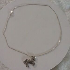 STERLING SILVER HORSE BESTIE NECKLACE